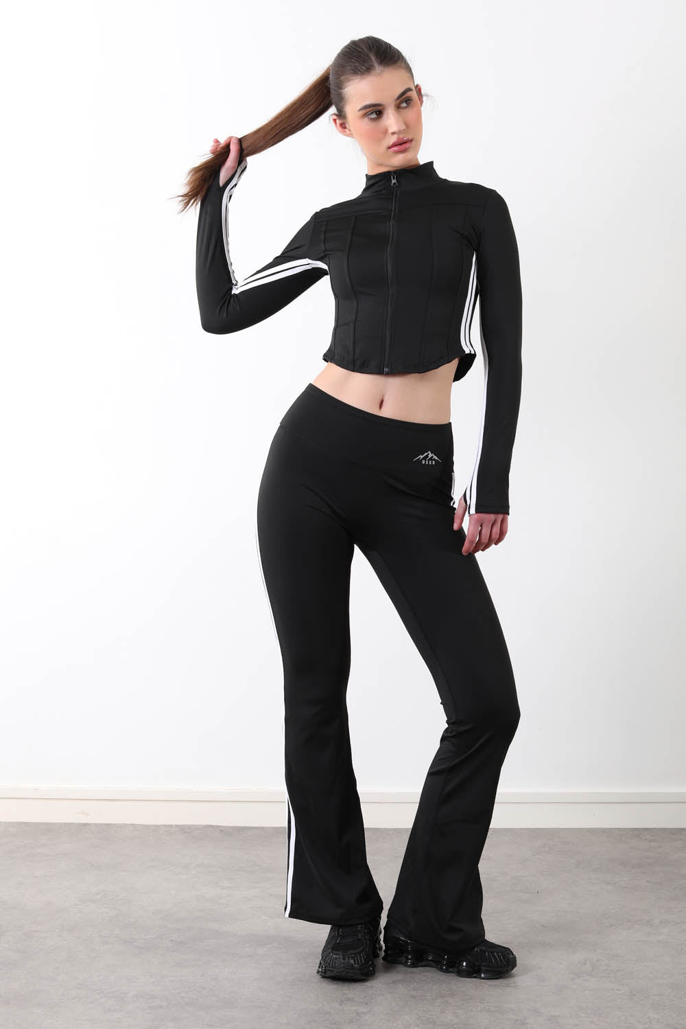 The District Set in Black